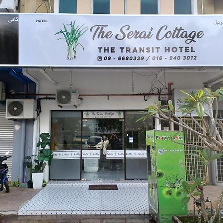 The Serai Cottage Transit Hotel カンポン・ゴン・バダック エクステリア 写真