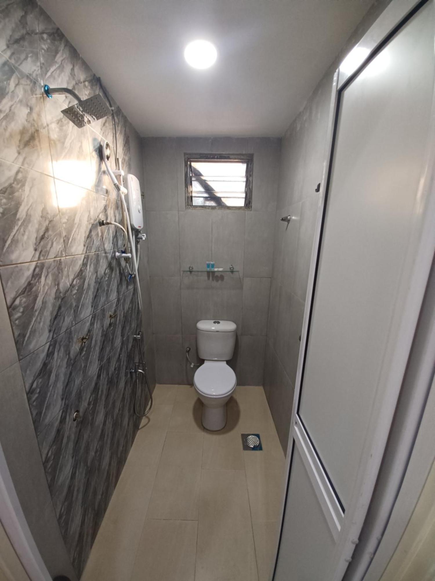 The Serai Cottage Transit Hotel カンポン・ゴン・バダック 部屋 写真